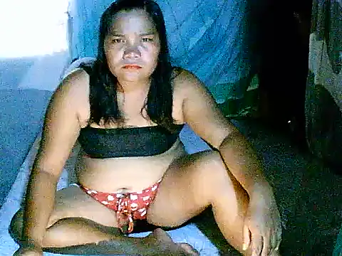 hotmom carcar online show from 13, 4, 2026