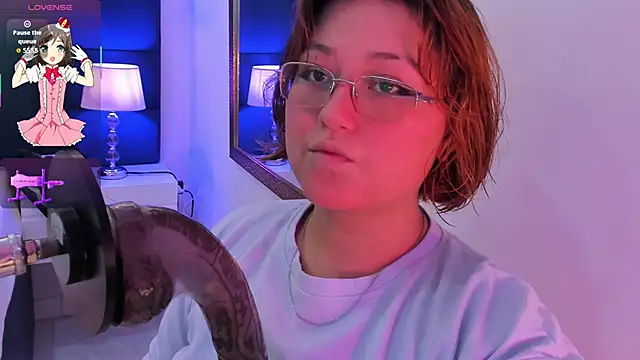 isa grey  online show from 17, 10, 2025