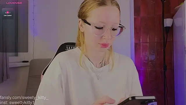 sweettykitty online show from 29, 3, 2026