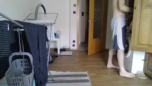 XLBarehengst online show from 9, 10, 2025