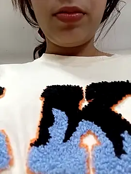 blueeyegirl22 online show from 3, 12, 2025