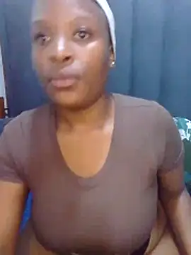 MrsMxx25 online show from 10, 10, 2025