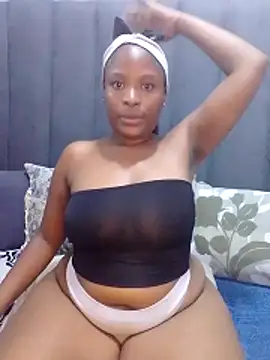 MrsMxx25 online show from 8, 10, 2025