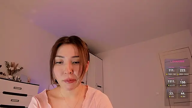 Snapshot of devaivy chatting on 17, 2, 2026 devaivy online show from 17, 2, 2026