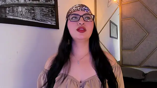 NavannyCattan online show from 9, 11, 2025