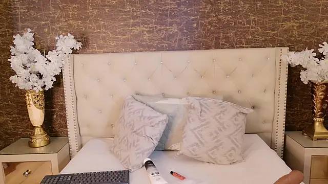 kaylie mitchel online show from 9, 10, 2025