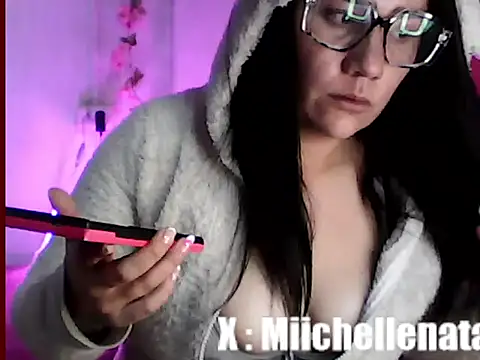 Snapshot of miichellemalvoa chatting on 25, 5, 2026 miichellemalvoa online show from 25, 5, 2026