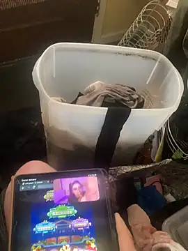 shakeweight online show from 11, 2, 2026