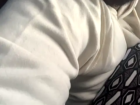 shakeweight online show from 15, 12, 2025