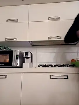 singolo discreto online show from 10, 2, 2026