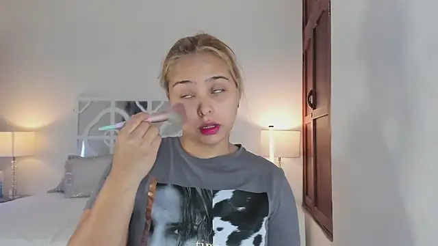 MikaelaStone online show from 19, 2, 2026