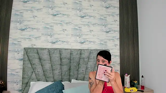 ShanelEvans online show from 15, 9, 2025