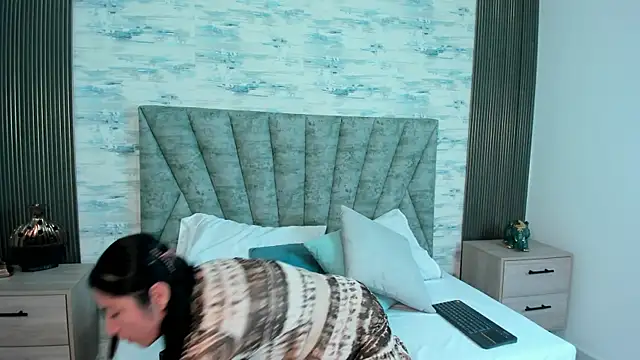 ShanelEvans online show from 26, 9, 2025