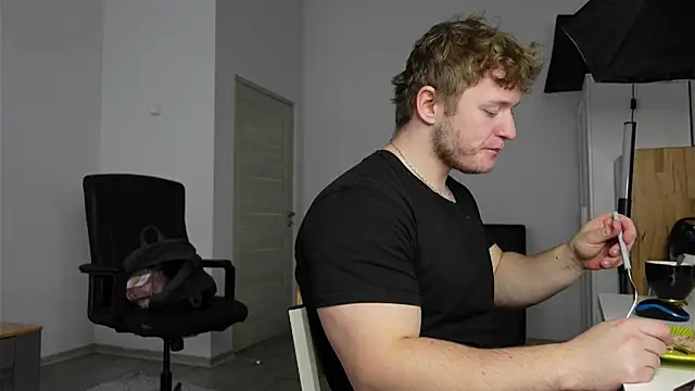 Richard Dullas online show from 9, 10, 2025