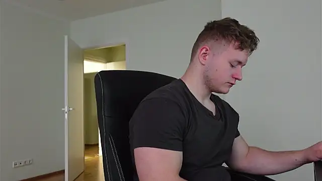 Richard Dullas online show from 21, 10, 2025