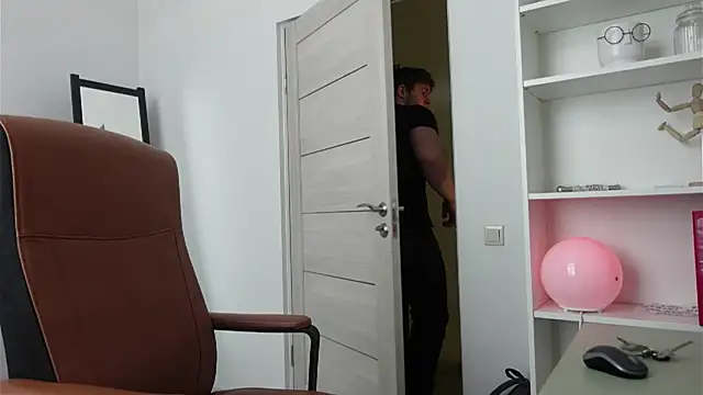 Richard Dullas online show from 8, 10, 2025