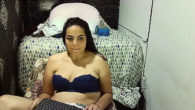  naughty milf online show from 11, 10, 2025