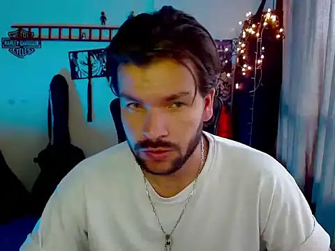 cortelioni massimo  online show from 18, 11, 2025