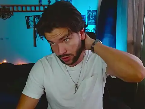 cortelioni massimo  online show from 25, 10, 2025