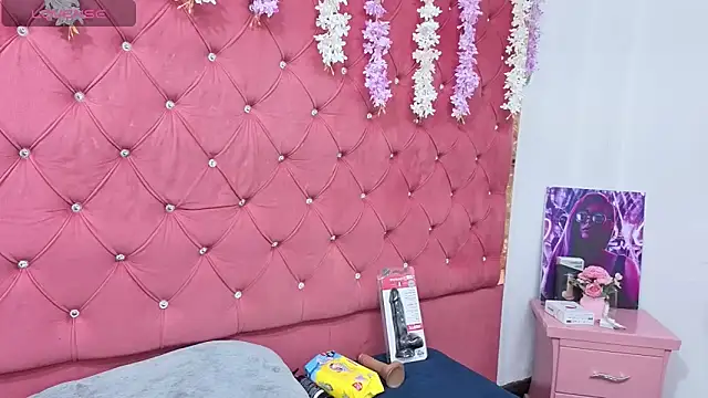 Snapshot of Nanis_James chatting on 9, 9, 2025 Nanis James online show from 9, 9, 2025