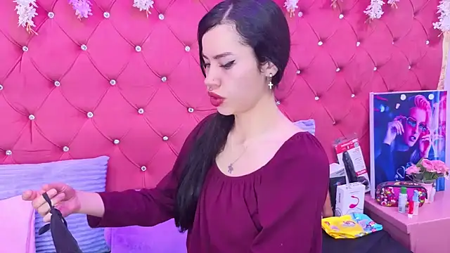 Snapshot of Nanis_James chatting on 4, 10, 2025 Nanis James online show from 4, 10, 2025