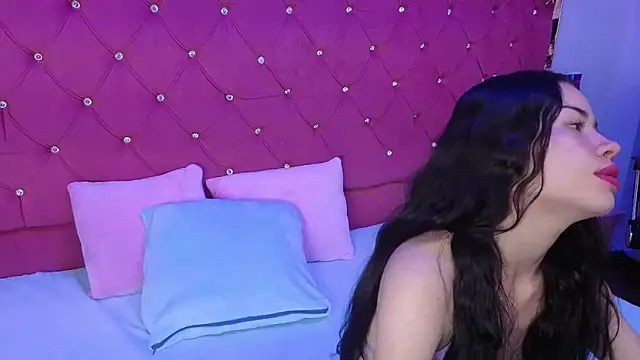 Snapshot of Nanis_James chatting on 29, 10, 2025 Nanis James online show from 29, 10, 2025