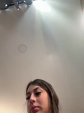 Snapshot of Mavii_ chatting on 16, 10, 2025 Mavii online show from 16, 10, 2025