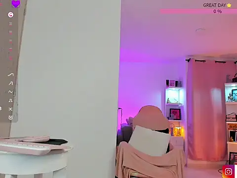 isa-gomez online show from 22, 10, 2025