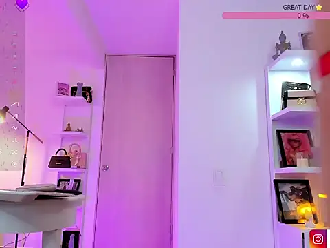 isa-gomez online show from 23, 9, 2025