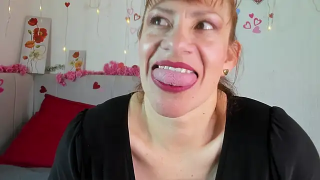 AmaraMoon  online show from 3, 10, 2025