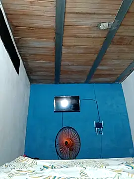 Geral Yeraldyn09 online show from 24, 11, 2025