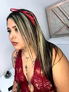 Snapshot of ashley-swift- chatting on 14, 10, 2025 ashley-swift- online show from 14, 10, 2025