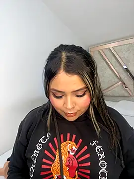 Snapshot of ashley-swift- chatting on 30, 11, 2025 ashley-swift- online show from 30, 11, 2025