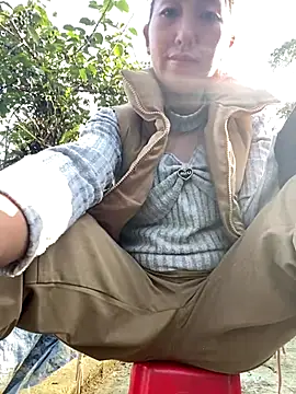 Huong-Ly online show from 27, 11, 2025