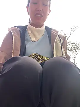 Huong-Ly online show from 27, 2, 2026