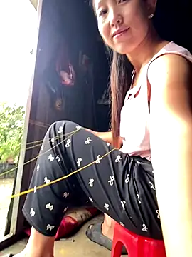 Huong-Ly online show from 23, 9, 2025