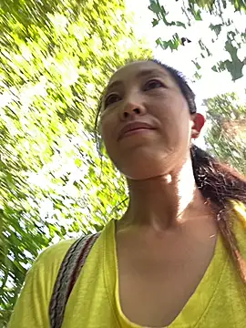 Huong-Ly online show from 30, 10, 2025