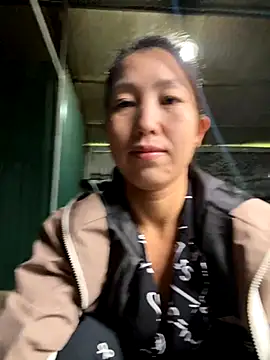 Huong-Ly online show from 1, 11, 2025