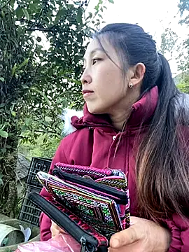 Huong-Ly online show from 30, 11, 2025