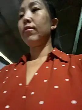 Huong-Ly online show from 1, 10, 2025