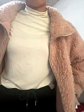 crhong666 online show from 2, 12, 2025