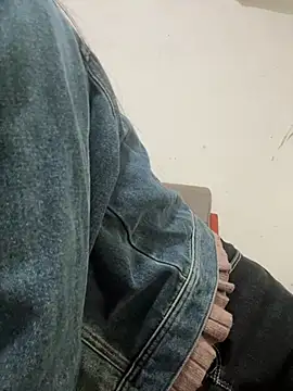 crhong666 online show from 25, 3, 2026