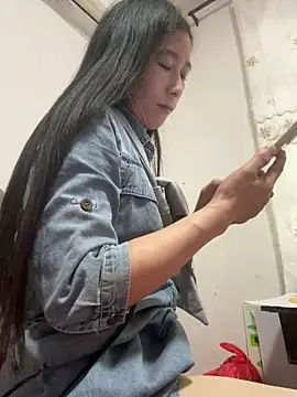 crhong666 online show from 11, 4, 2026