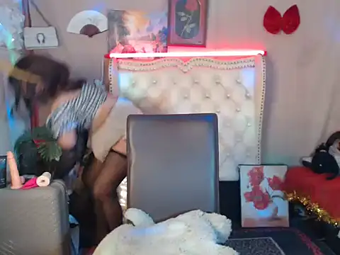 Snapshot of miss_laila_ chatting on 13, 9, 2025 miss laila online show from 13, 9, 2025