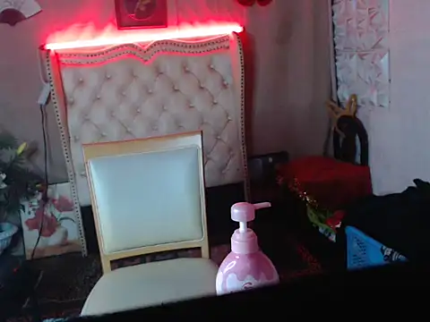 Snapshot of miss_laila_ chatting on 1, 10, 2025 miss laila online show from 1, 10, 2025