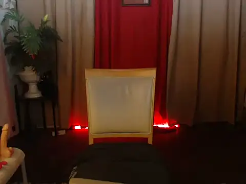 Snapshot of miss_laila_ chatting on 13, 11, 2025 miss laila online show from 13, 11, 2025