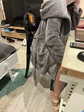 LesAmantsAE2 online show from 5, 3, 2026