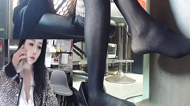 Eileen-L online show from 13, 11, 2025