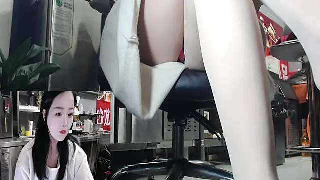 Eileen-L online show from 3, 11, 2025