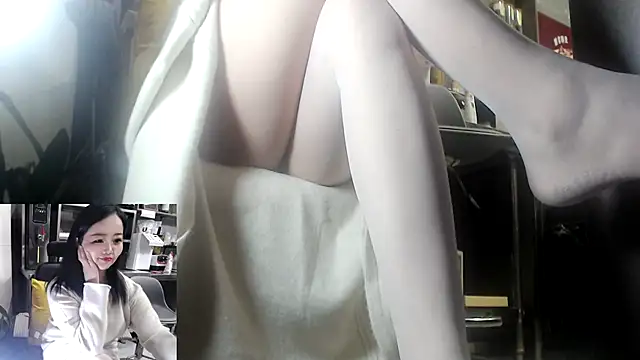 Eileen-L online show from 28, 10, 2025